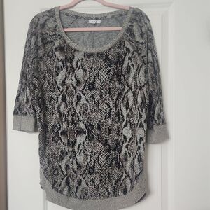 Womens Maurices Scoop Neck Gray and Black Snake Patterned Sweater Size 1X